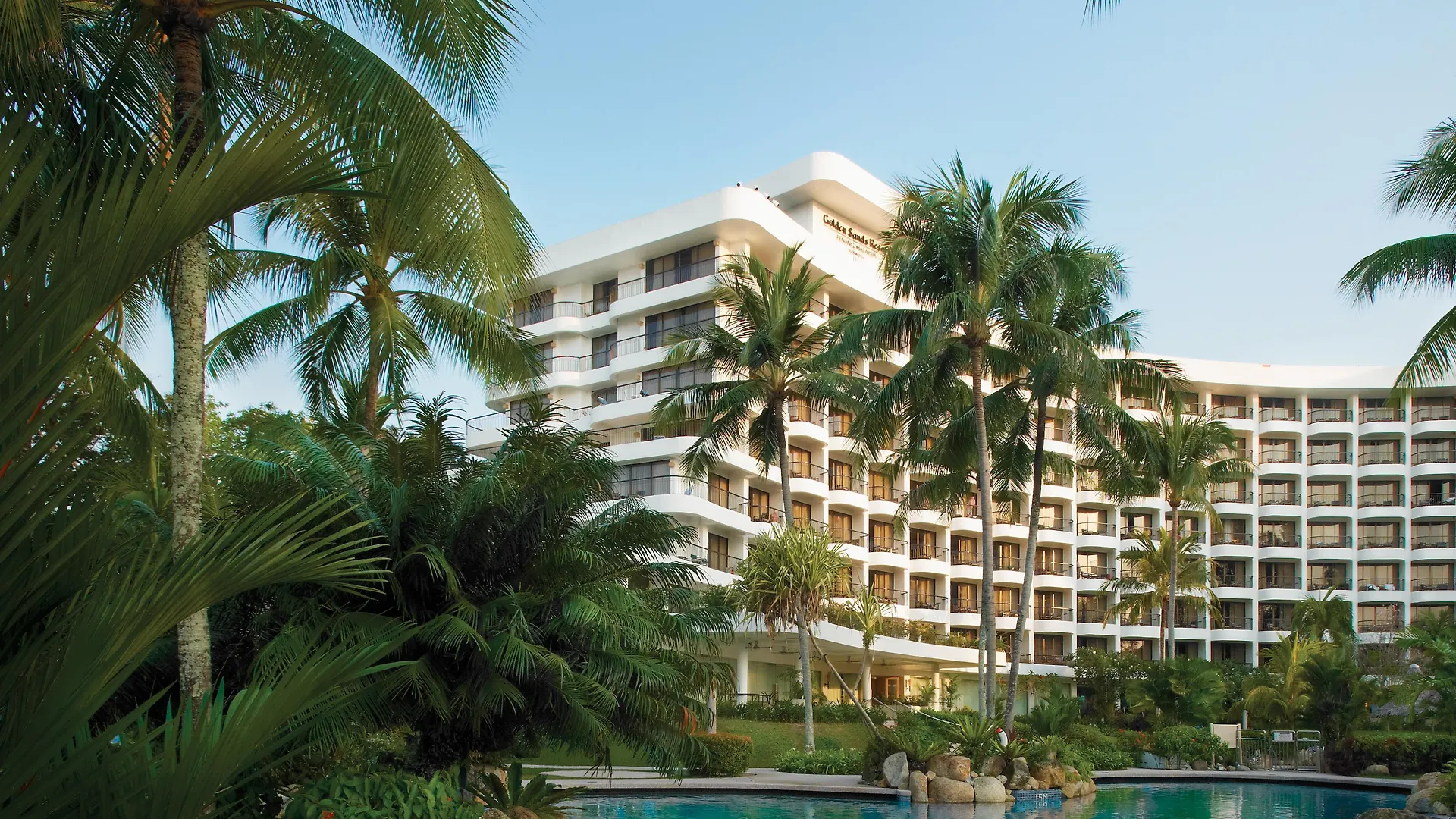 Golden Sands Resort by Shangri-La, Penang Batu Ferringhi 4*,